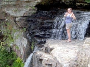 Amy hiking at 23 Weeks Pregnant