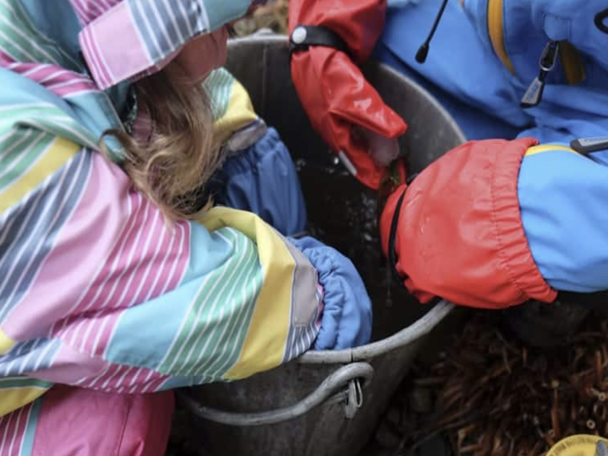 bestraingearforkids6 best rain gear for kids