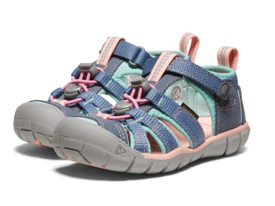 Best Water Shoes for Kids 2024 Tales of a Mountain Mama