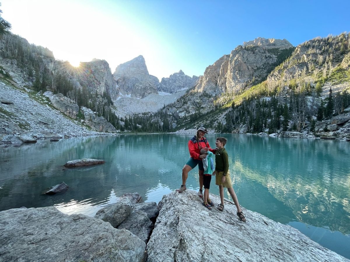25 Gift Ideas for Outdoor Moms…